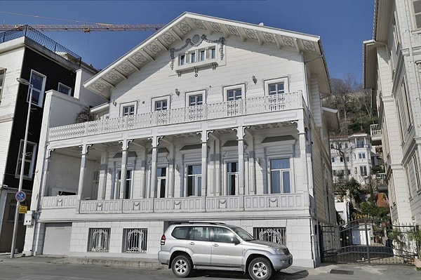 3. Один дом / квартира для разных сериалов