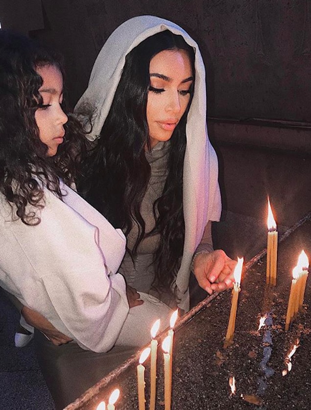 Kardashian bugün yaptığı paylaşımlarla 1915 yılında Ermenistan'da yaşananlara dikkat çekti...