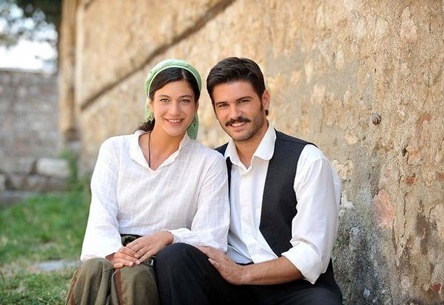 1. Tolgahan Sayışman & Berrak Tüzünataç