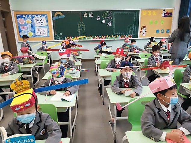 Çin'de karantina önlemleri yavaş yavaş esnetilmeye başlandı. Salgının ilk başladığı Wuhan'da dün bütün koronavirüs hastaları taburcu edildi.