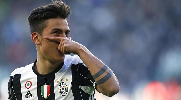 11. İspanyol basınının haberinde, son 6 haftada toplam 4 kez koronavirüs testi yapılan Dybala'nın, testlerinin tamamının pozitif çıktığı kaydedildi.