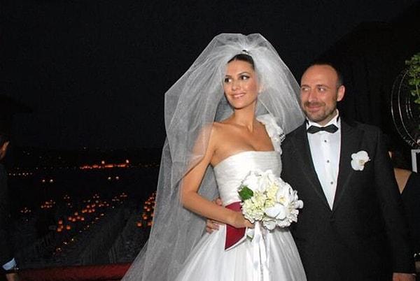 Veee Halit Ergenç ile Bergüzar Korel çifti 2009 yılında evlenerek hepimizin imrendiği bir çift haline geldi.