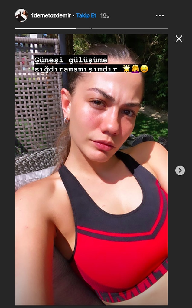 6. Evinin bahçesinde güneşlendiği bir anı takipçileriyle paylaşan Demet Özdemir'in doğal hali beğeni topladı.