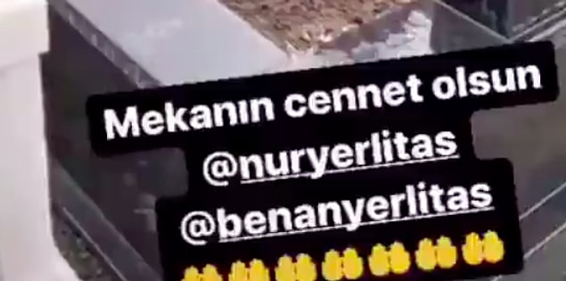 Paylaşımında vefat eden Nur Yerlitaş'ın Instagram hesabını da etiketlemesi sosyal medyada tepkilere neden oldu.