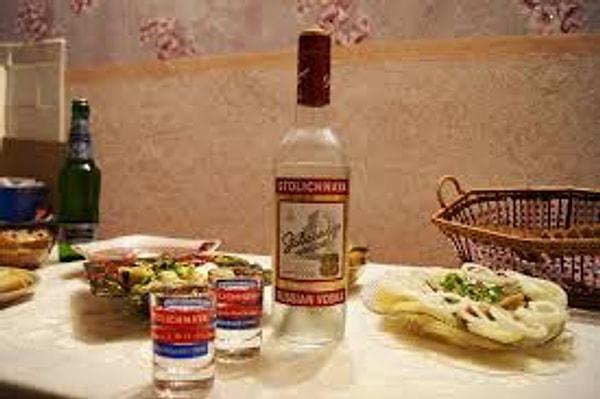 4. Rusya'da açılan içki şişesi tek içişte bitirilmelidir.