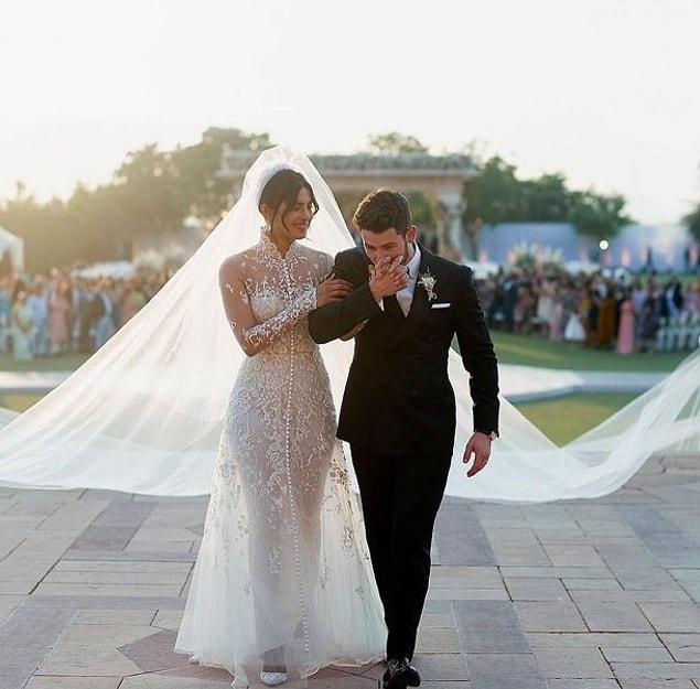 Priyanka Chopra ve Nick Jonas çiftini tanımayanımız yoktur😍