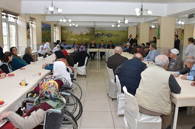 Anneler Günü ve Ramazan Bayramı'nda huzurevlerine ziyaretçi kabul edilmeyecek
