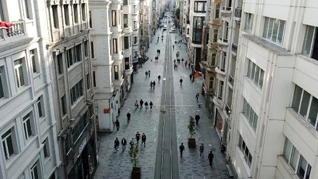 Beyoğlu Kaymakamlığı, Taksim Meydanı ve İstiklal Caddesi için maske takma zorunluluğu ve 3 metre sosyal mesafe kuralı getirildi