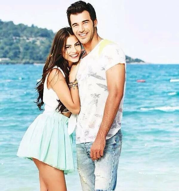 1. Юсуф Чим и Демет Оздемир – «Аромат клубники»