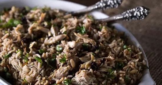 Tavuklu Pilav Tarifi: Alışık Olduğunuz Tavuklu Pilavı Lezzet Şölenine Çevirdik! Tavuklu Pilav Nasıl Yapılır?