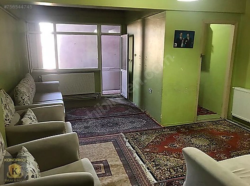 Mesela İstanbul'da 200 bin TL'lik evleri arattığımda Beyoğlu'nda kot 1'de bulunan bu ev çıktı karşıma. Bunu alan çıkar mı bilmem ama çok iyi durumda olmadığı kesin. Ortalama da bunun gibi zaten.