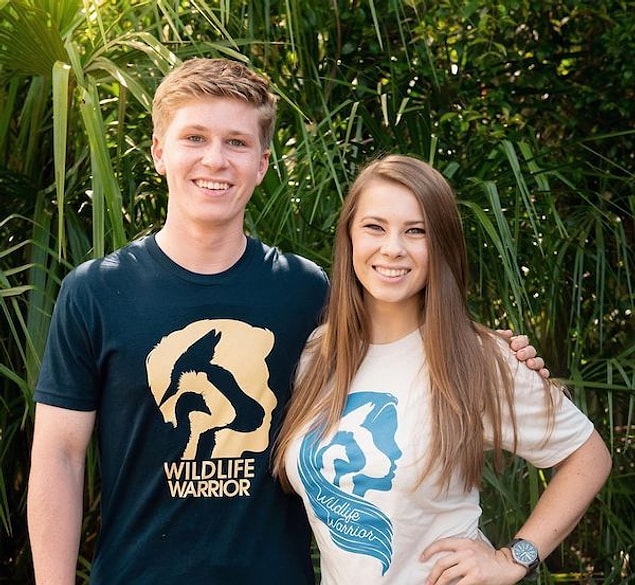 8. Steve Irwin'in oğlu Robert ve kızı Bindi Irwin