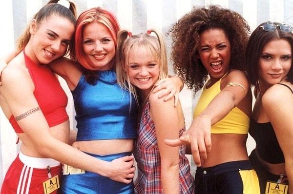 'Wannabe' ile tüm dünyayı kasıp kavurmuş 90'lar grubu Spice Girls'ün üyesiydi Beckham.