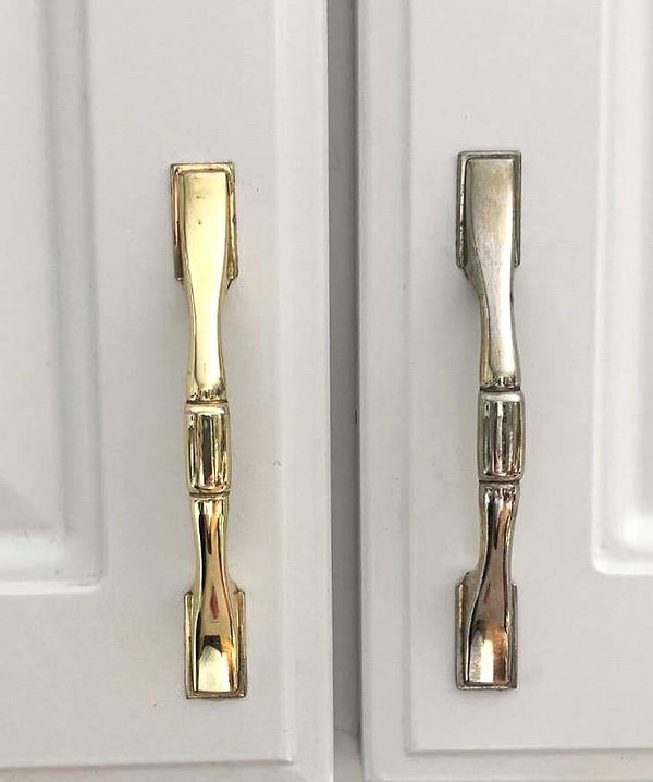 7. «Спустя 16 лет ... Вы можете угадать, какая ручка была предпочтительней, чтобы попасть в шкаф для тарелок».