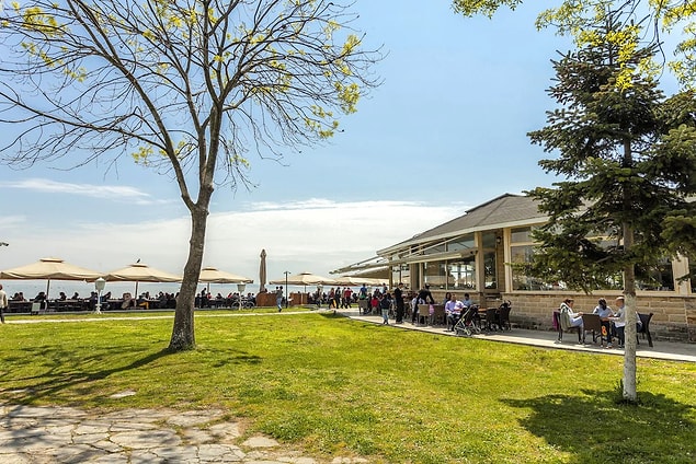 Cafe Romantika, Fenerbahçe