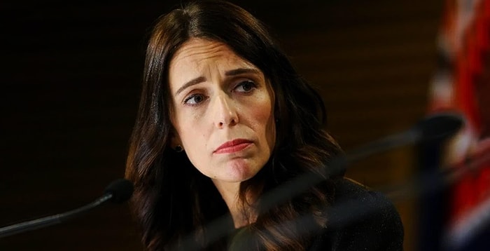 Премьер-министра Новой Зеландии не взяли в кафе из-за мер соблюдения социальной дистанции