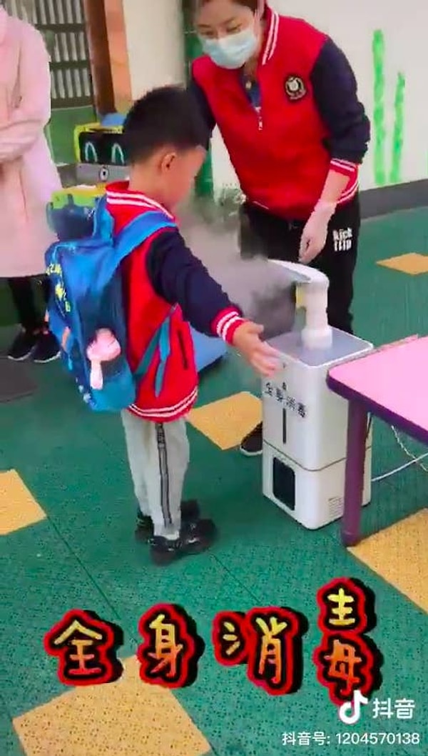 Потом одежду и ранцы...