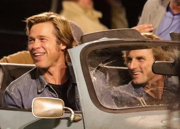 7. 'Bir Zamanlar Hollywood' filminde Brad Pitt ve dublörü Zack Duhame.