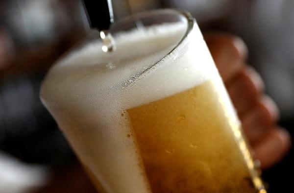 Çekya'nın en büyük bira üreticisi, tüm barlarda bir bira söyleyene ikincisini ücretsiz verecek