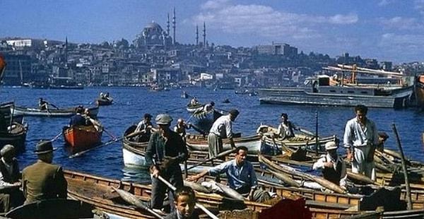 12. İstanbul'u dinliyoruz gözlerimizi açıp, 1950.