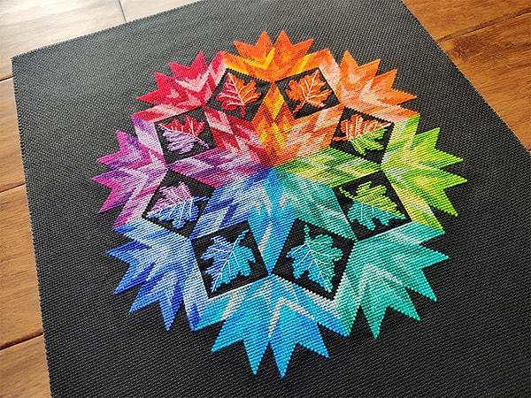 12. Gökkuşağı renklerinden yaptığım bu mandala deseni: