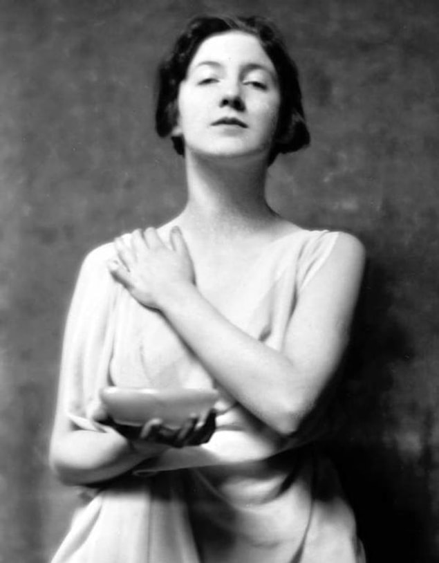 Çoğumuz fark etmesek de, aslında bu heykellerin çoğuna ilham veren tek bir kişi olmuştur. Tek bir model, tek bir isim: Audrey Munson.