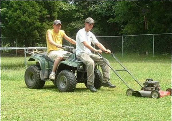 13. И еще несколько забавных фото беспросветной лени: