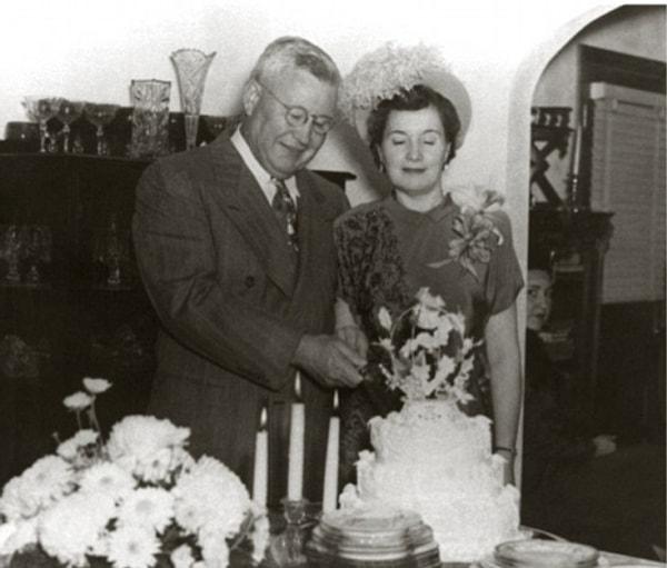 Ayrı yaşadığı eşinden ayrıldıktan sonra 1948 yılında asistanı Claudia Ledington ile evleniyor.