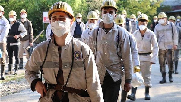 Zonguldak'ta madenciler mesaiye başladı