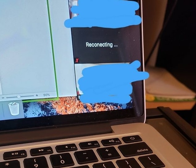6. "Zoom'da bir arkadaşımız adını 'yeniden bağlanıyor' olarak değiştirince hocamız bütün ders ona soru soramadı..." 😅