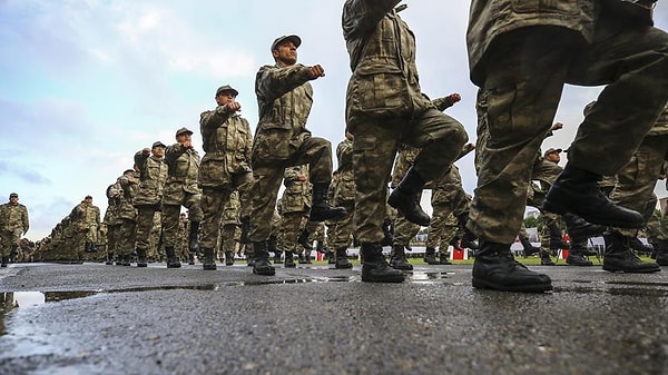 10 yıl önce Bingöl'de askerliğini yaparken tüberküloz teşhisi kondu, evine gönderildi