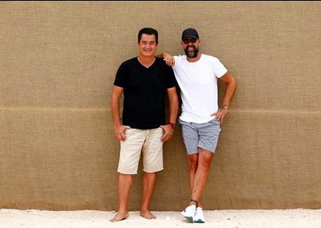 Dünyaca ünlü saat markası Richard Mille'i tercih eden ünlü televizyoncu, kolunda bir servet taşıyor.