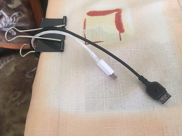 15. "Kablolarınız sürekli düşüyorsa işte size çok basit ama aynı zamanda çok da etkili bir çözüm önerisi:"