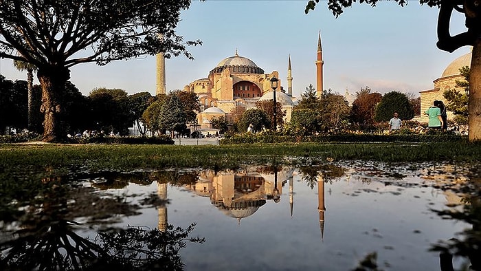 Erdoğan'dan Ayasofya Talimatı: 'Cami Olarak Turistler Tarafından Ziyaret Edilmeye Devam Edilebilir'