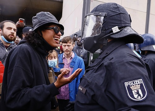 ABD'de 12'nci Günü Geride Bırakan 'George Floyd' Protestoları Dünya Geneline Yayıldı ????