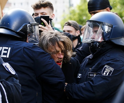 ABD'de 12'nci Günü Geride Bırakan 'George Floyd' Protestoları Dünya Geneline Yayıldı ????