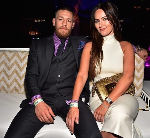 Ünlü Dövüş Sanatçısı Conor McGregor’un Bir Köy Almaya Yetecek Kadar Servet Harcadığı Lüks Evleri Görünce Fakirliğiniz Aklınıza Gelecek!