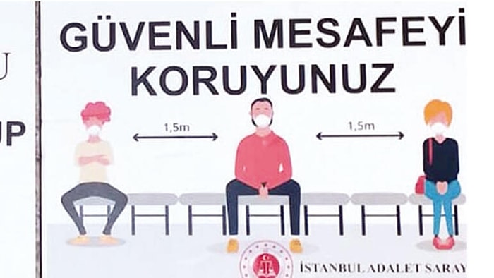 Çağlayan Adliyesi'ndeki Cinsiyetçi Afişler, Tepkilerin Ardından Toplatıldı