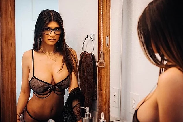 'Justice for Mia Khalifa (Mia Khalifa İçin Adalet)' kampanyasını şimdiden 550 bin kişi imzaladı. Hedef 1 milyon imza!