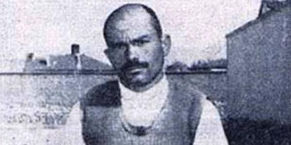 Çumra Canavarı olarak anılan Abdullah Aksoy, 1966 yılında işlediği bir dizi cinayetin ortaya çıkmasıyla tüm Türkiye tarafından tanındı.