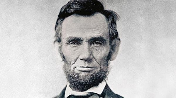 1865 yılında Lincoln köleliği resmen kaldırdı.