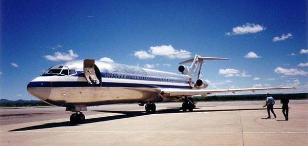 7. 2003 yılında Angola Havaalanı'ndan kaçırılan bir Boeing 727, dünya çapında aranmasına rağmen hala bulunamadı.