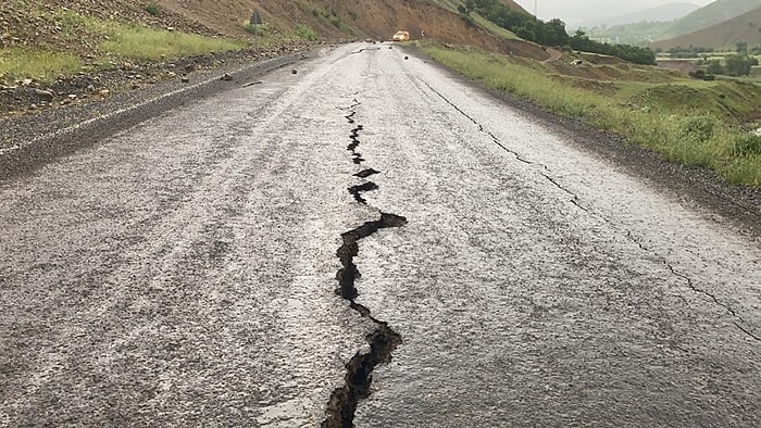 Bingöl Karlıova'da 5.8 Büyüklüğünde Deprem: 1 Korucu Şehit Oldu