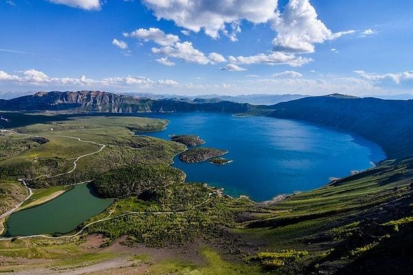 1. Nemrut Krater Gölü, Bitlis