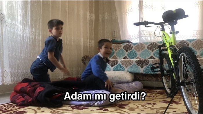 Bisiklet Hayali İçin Ayakkabı Boyayan Öğrencisine Sürpriz Yapan Muhteşem Öğretmen