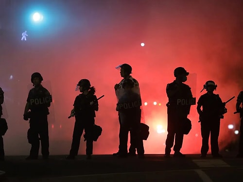 Amerikalıların Yüzde 54'ü Ülkedeki Polis Şiddeti Karşıtı Protestoları Onaylıyor