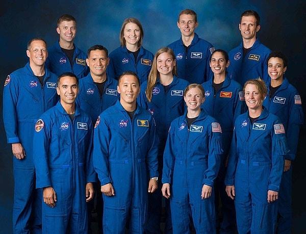 Ay ve Mars görevleri için eğitilen 13 astronot 👇