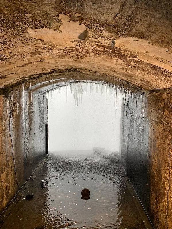 10. Прямо под Ниагарским водопадом