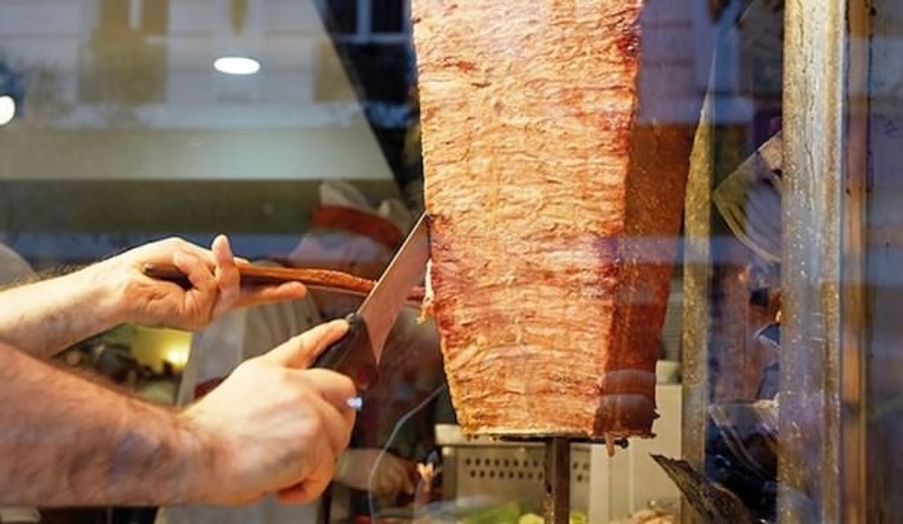 Bodrum Belediye Başkanı'ndan 370 TL'lik Döner Yorumu: 'Turistin Cebindeki Parayı Sonuna Kadar Almakla Mesulüz'