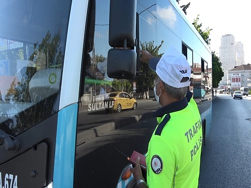 14 Yolcu Kapasiteli Minibüsten 37 Kişi Çıktı, Şoför Polislere, 'Siz Sayı Saymayı Bilmiyorsunuz' Dedi